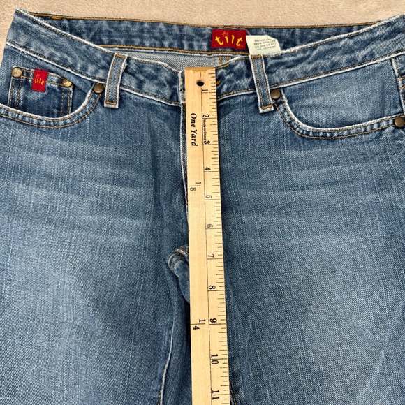 Vintage Y2K Tilt Flared Jean Womens 1 Blue Denim Raw Hem Low Rise Medium Wash - Picture 7 of 9